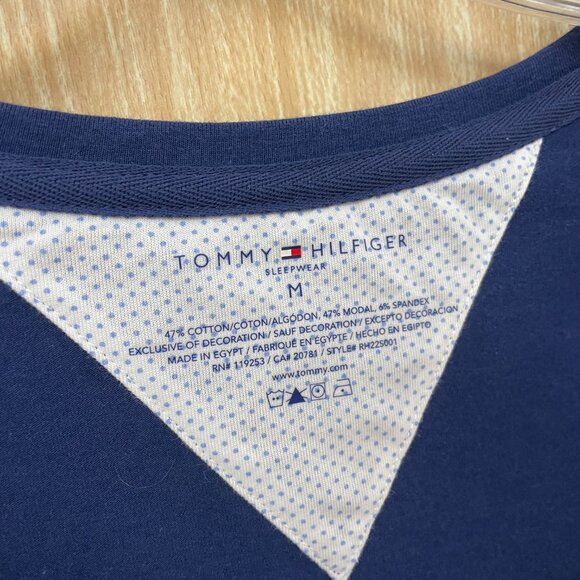 NWT Tommy Hilfiger Blue Top Size Medium - Picture 2 of 5